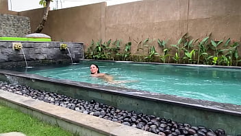 Kira Queen Masturbating Next To The Pool