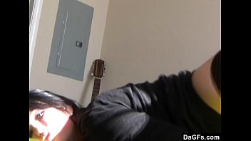 DaGFs Cute Bitch Shakes Her Ass On Webcam