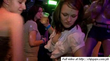 Chicks Having Oral Sex On Party